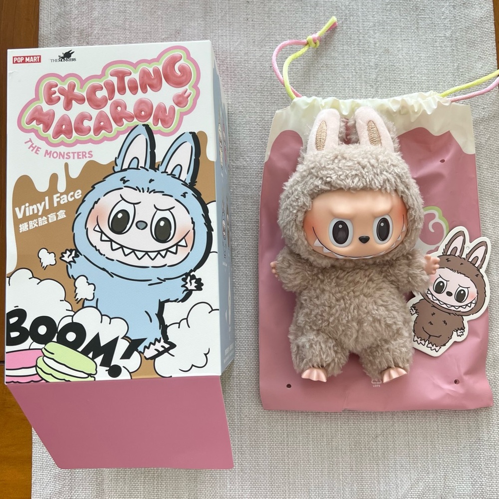 THE MONSTERS - Exciting Macaron Vinyl Face Blind Box Toffee